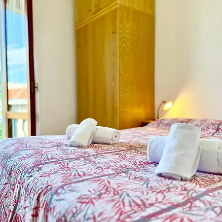 Out Finish Blue Wave Lejlighed *