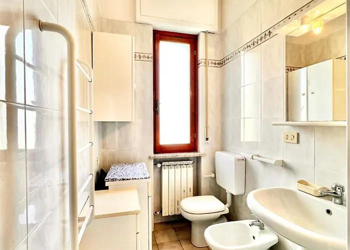 Lejlighed Out Finish Blue Wave Loano